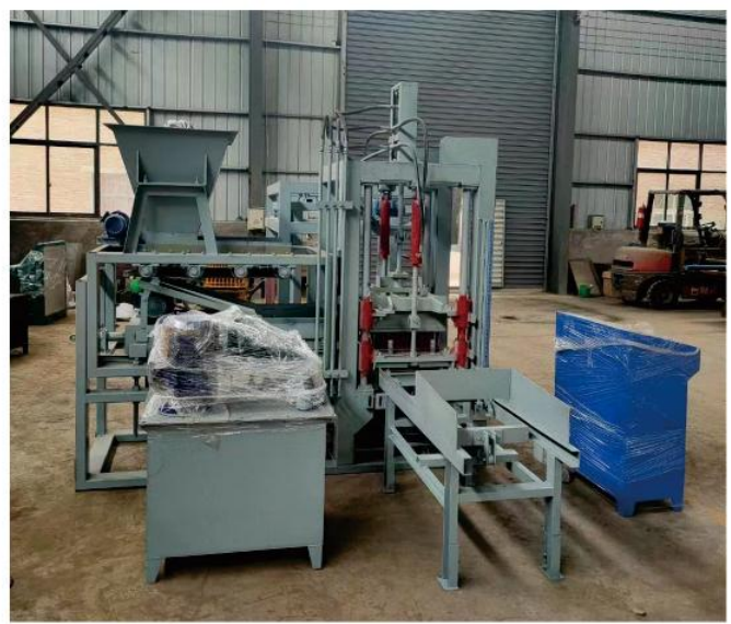  4 - 15砖机BRICK MAKING MACHINE